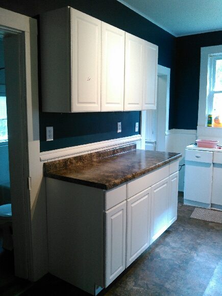 Large Updated Kitchen - 2912 5 1/2 Ave