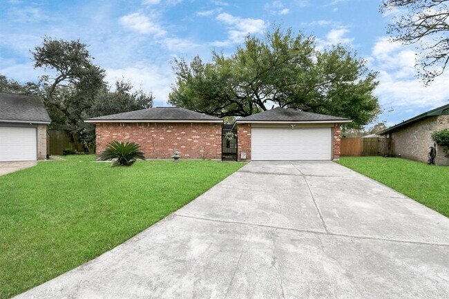 Building Photo - 1207 Martingale Ct