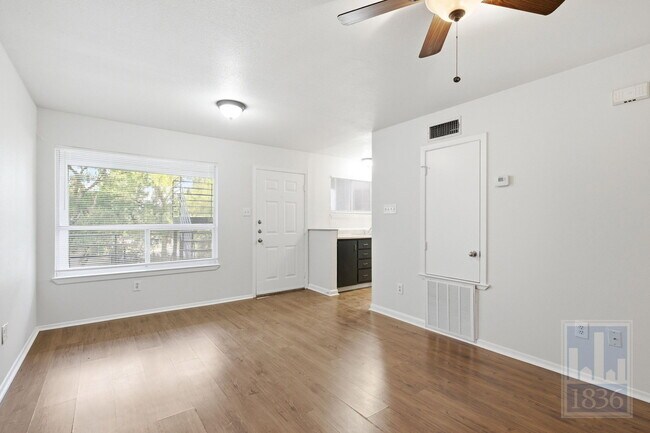 Foto del edificio - 1514 Parker Ln