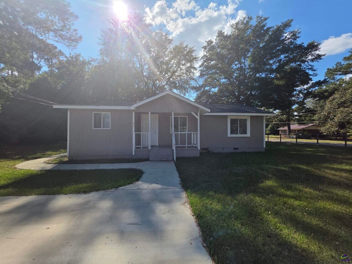 Foto principal - 811 Lewis St