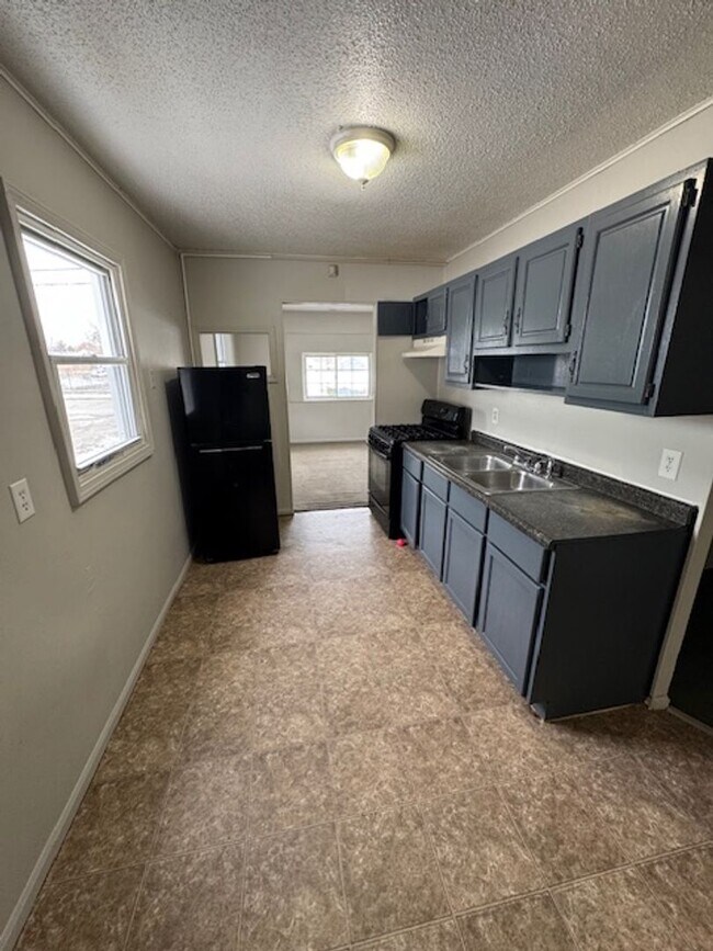 Foto del edificio - 1404 Dubois St