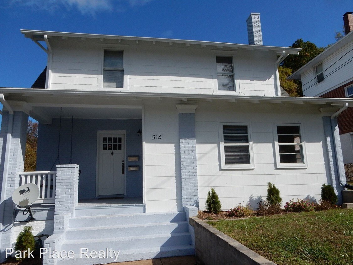 518 Linden St SE, Roanoke, VA 24014 Apartment for Rent in Roanoke, VA