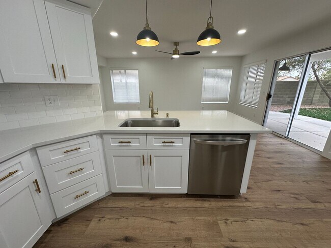 Foto del edificio - 4 BEDROOM IN MARTINIQUE IN GILBERT