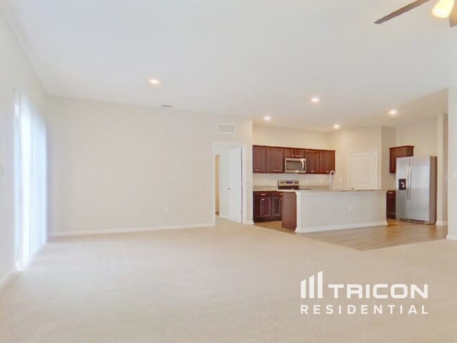 Foto del edificio - 16442 Blooming Cherry Dr