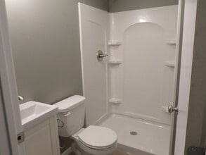 Building Photo - 2101 Timber Creek Dr