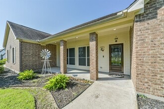 Building Photo - 3077 Dee's Cir