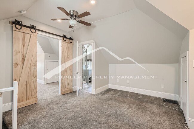Foto del edificio - Charming Apartment near Cheesman Park With...