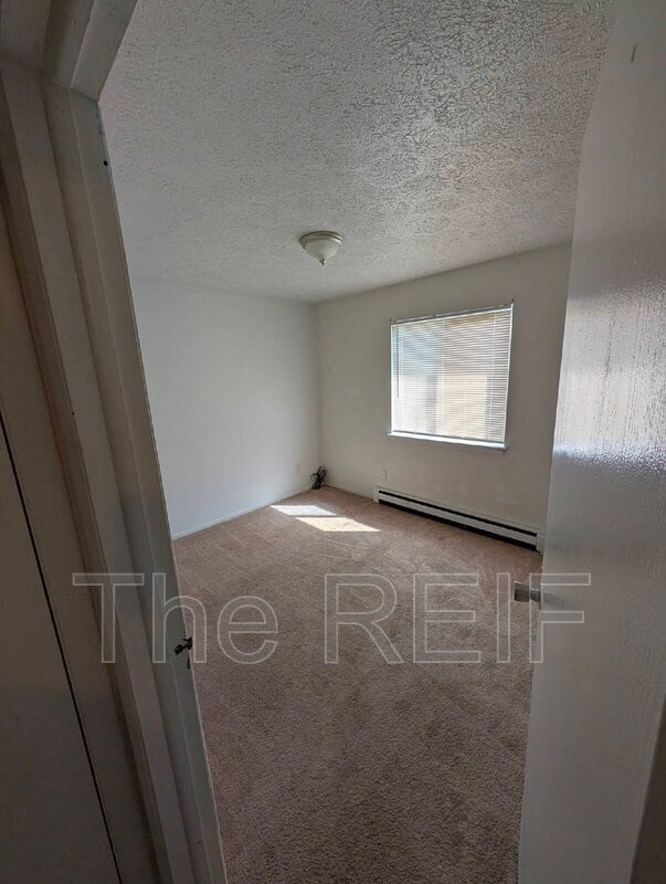 Building Photo - 719 Peachtree Pl