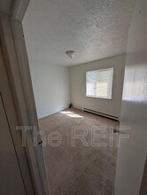 Building Photo - 719 Peachtree Pl