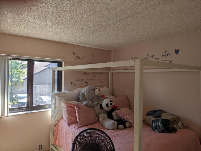 Foto del edificio - 2157 NW 37th Ave