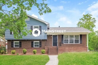 Building Photo - 3200 Flanders Ct