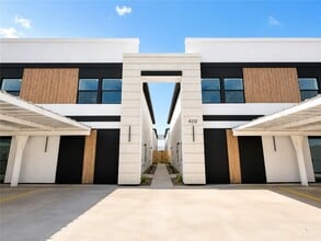Building Photo - 22 Heron Ave