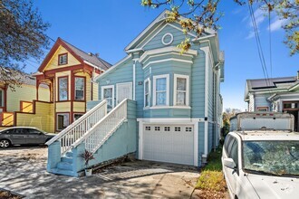 Building Photo - 2517 Filbert St