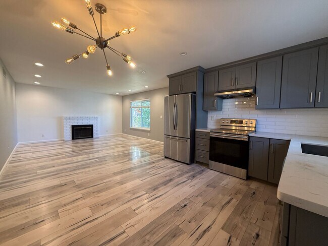Foto del edificio - Remodeled, Fresh and Clean 3 Bedroom 2 Bath Home in North San Jose