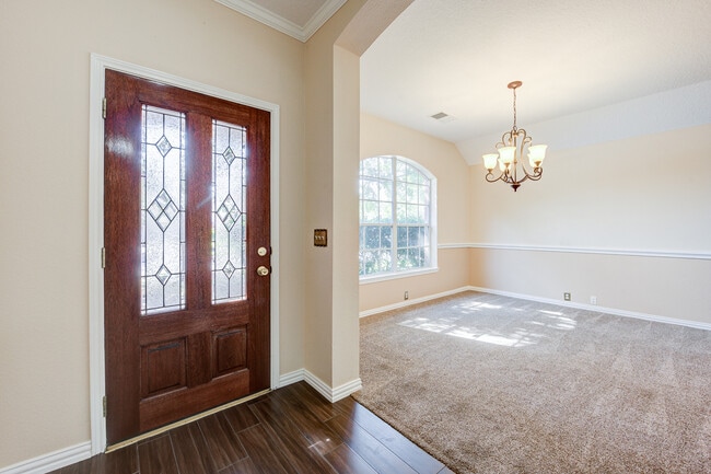 Foto del edificio - 18818 Woodbreeze Dr