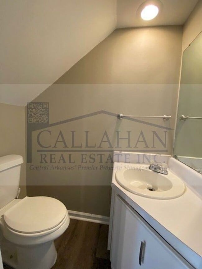Building Photo - Midtown 2 Bedroom Townhome
