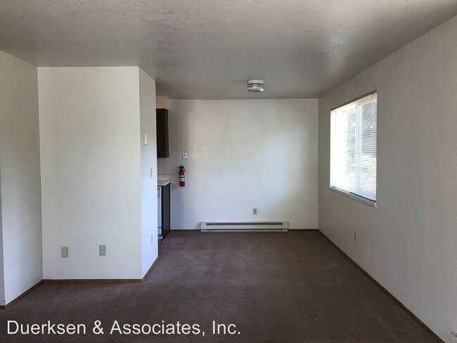 Building Photo - 1641-1643 NW Kings Blvd