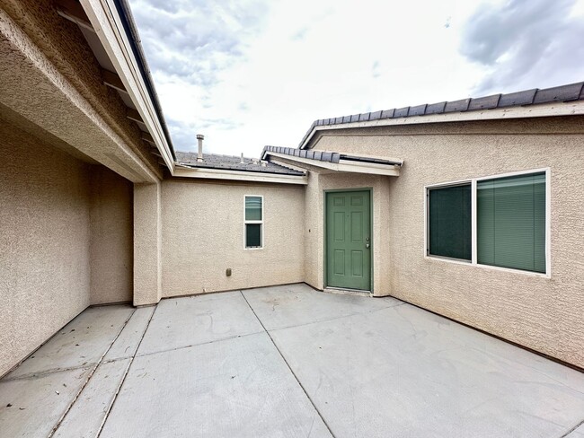 Building Photo - Spring Valley & Single Story
