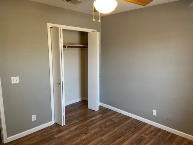 Foto del edificio - 1061 Knox Cove