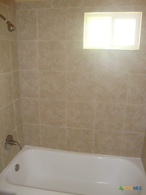 Building Photo - 1813 Fairview Dr