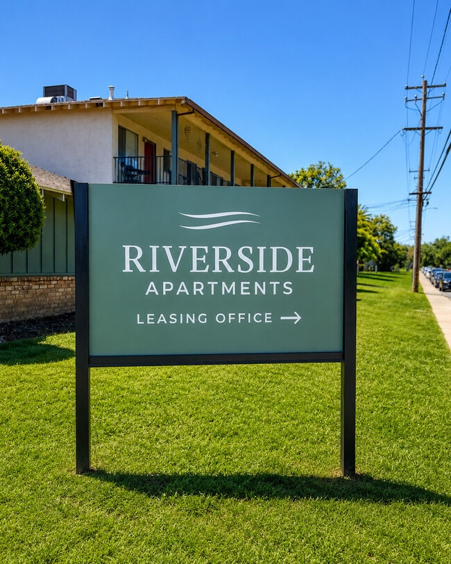 Building Photo - Riverside Apartments