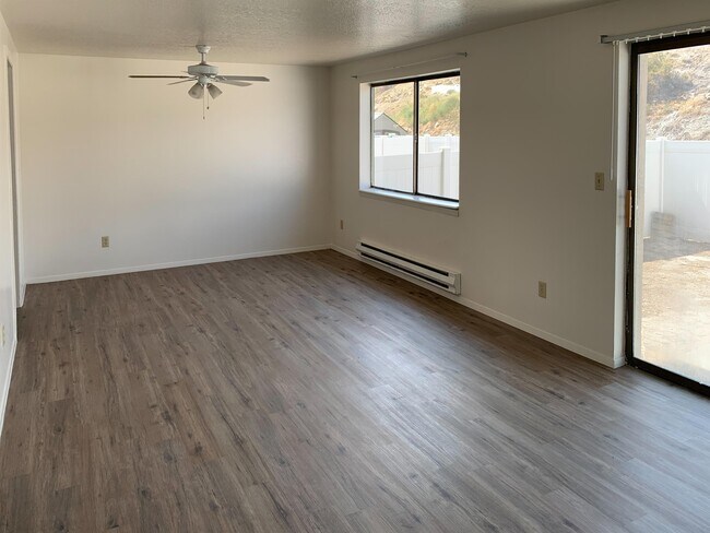 Foto del edificio - 1434 Raindance Dr