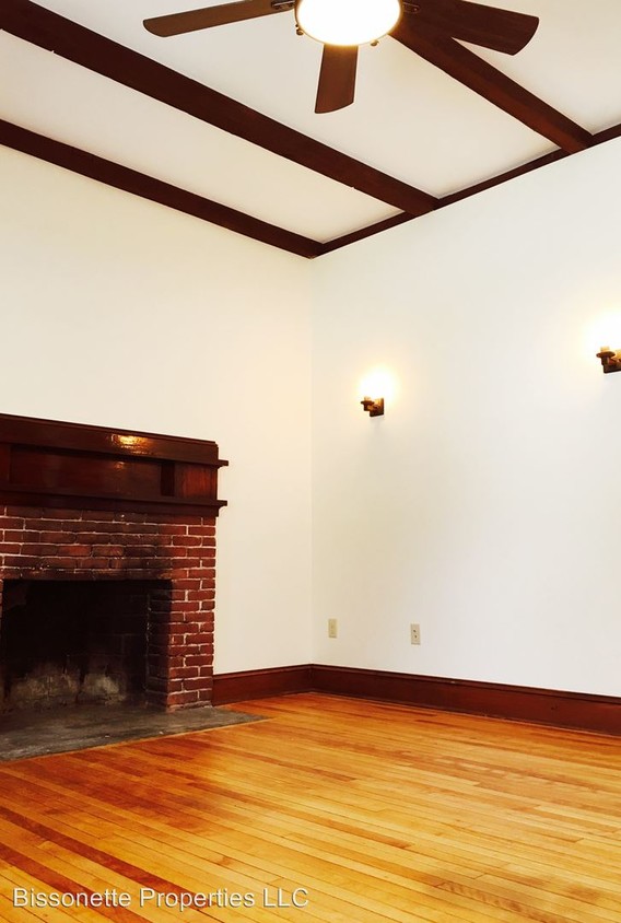 Foto del edificio - 411 Colchester Ave