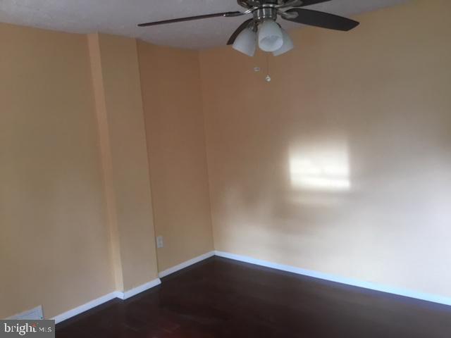 Building Photo - 211 Iron St