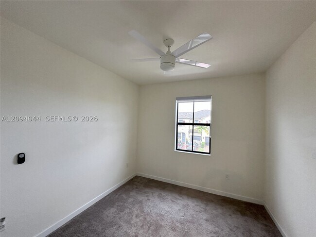 Foto del edificio - 10306 W 33rd Ln