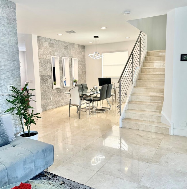 Foto del edificio - 11229 NW 44th Ter