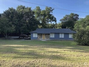 Building Photo - 634 Kettle Creek Dr