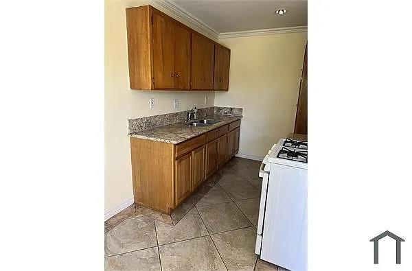 Foto del edificio - 1256 N Placentia Ave