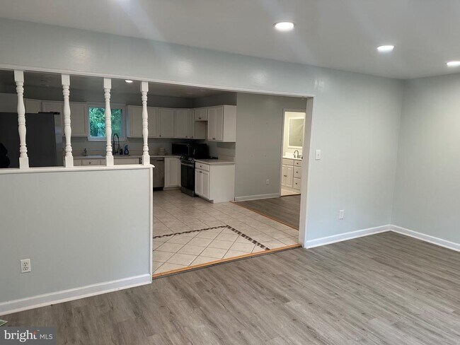 Foto del edificio - 1214 Reece Rd
