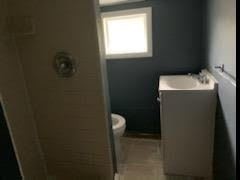 Building Photo - 3 br, 1 bath Apartment - 50 W Monroe Street