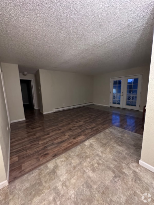 Midtown Fairbanks Apartments for Rent with Hardwood Floors Fairbanks, AK 1 Rentals