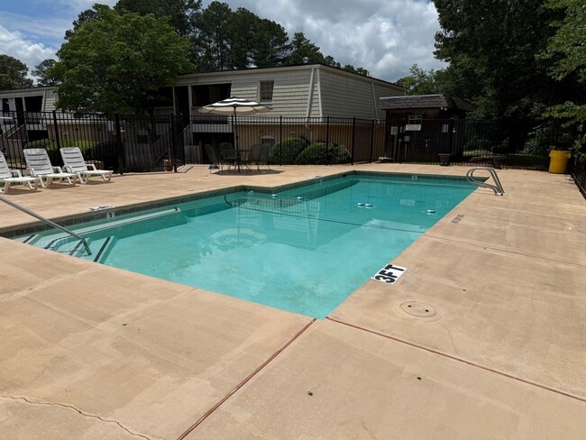 Building Photo - Georgetown Village Apartments