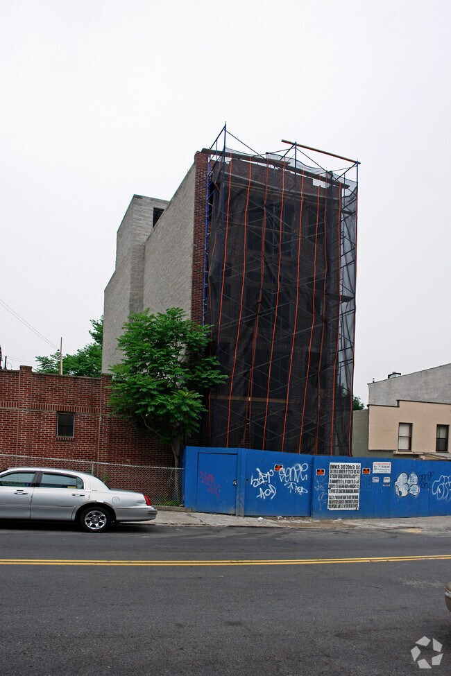 Foto del edificio - 300 20th St