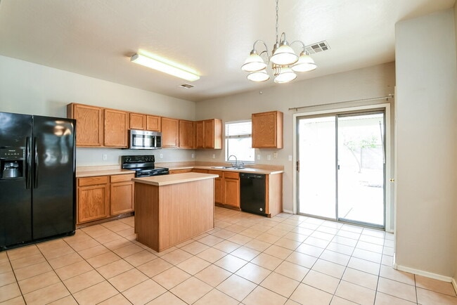 Building Photo - 1937 E Lusitano Loop