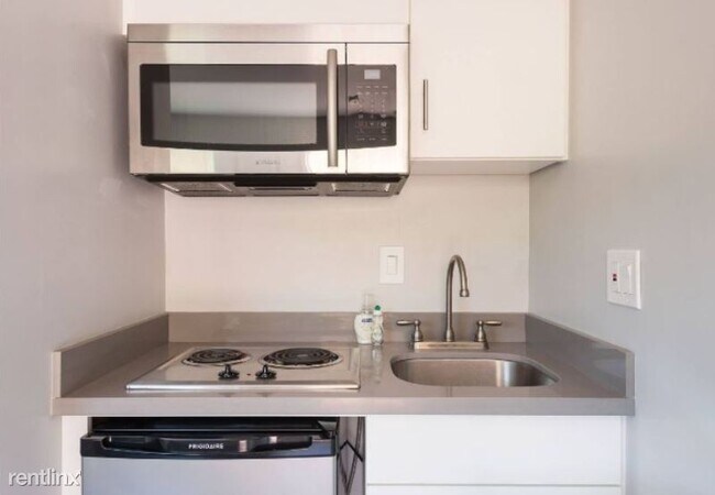 Building Photo - 1 br, 1 bath Apartment - N. Delware st