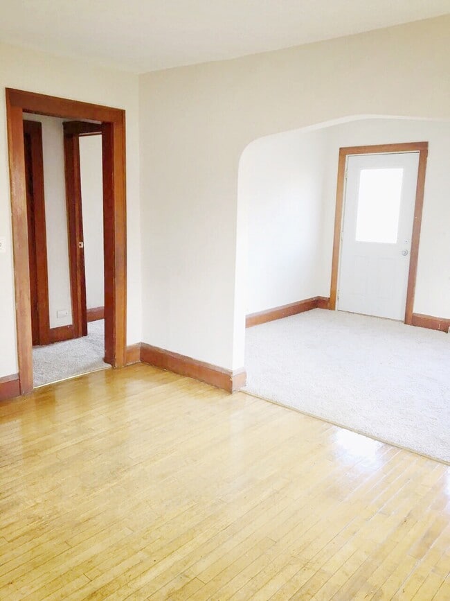 Building Photo - 496 Maryland Ave W