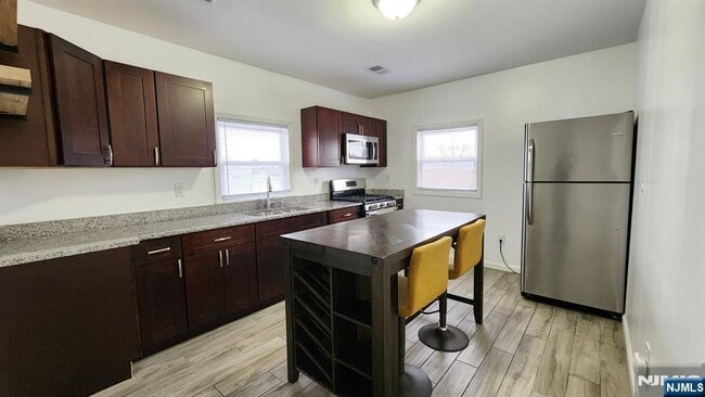 Building Photo - 434 Passaic Ave