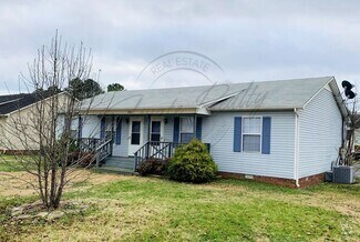 Building Photo - 100 Cloverdale Dr
