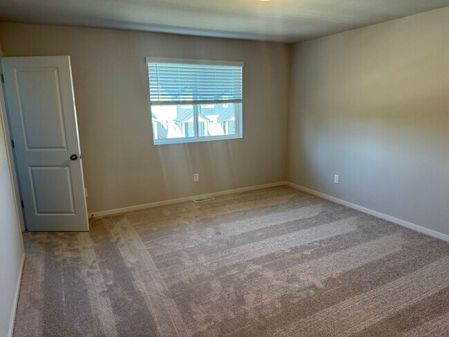 Foto del edificio - Brand New Home! Be The First To Live Here!...