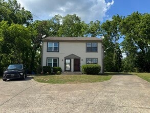 Building Photo - 1308 Ewing Creek Dr