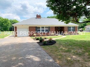 Building Photo - 2259 W Kessler Blvd N Dr