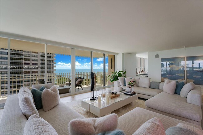 Building Photo - 1 Grove Isle Dr