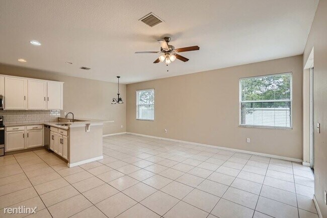 Foto del edificio - 5 br, 3.5 bath House - 10006 Smarty Jones ...