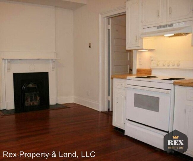 Building Photo - 206 3rd St