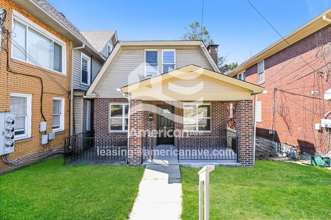 Building Photo - 1221 McNeilly Ave