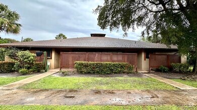 Building Photo - 3096 Collin Dr